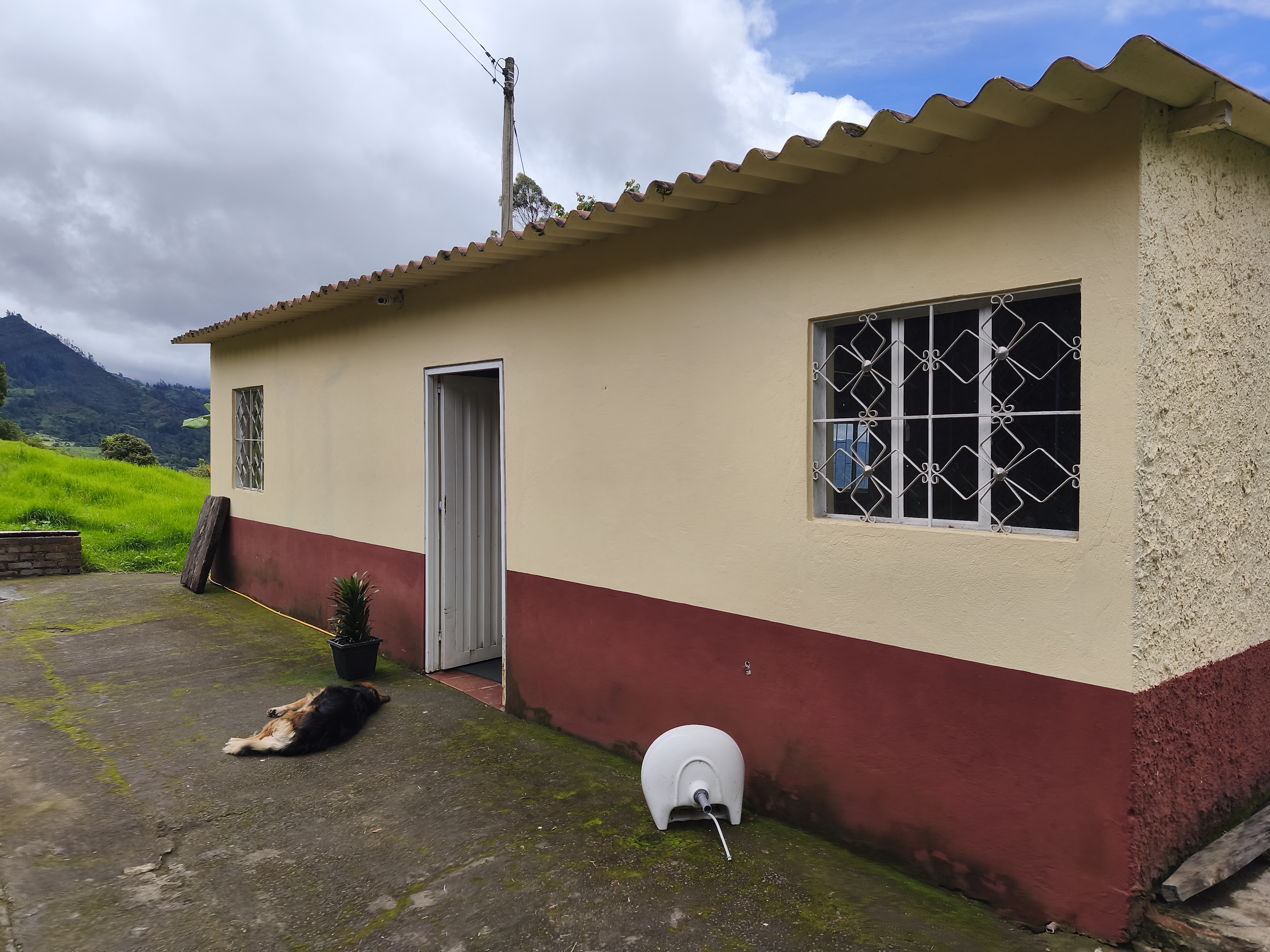 TIERRA · UBICACIÓN APROXIMADA
