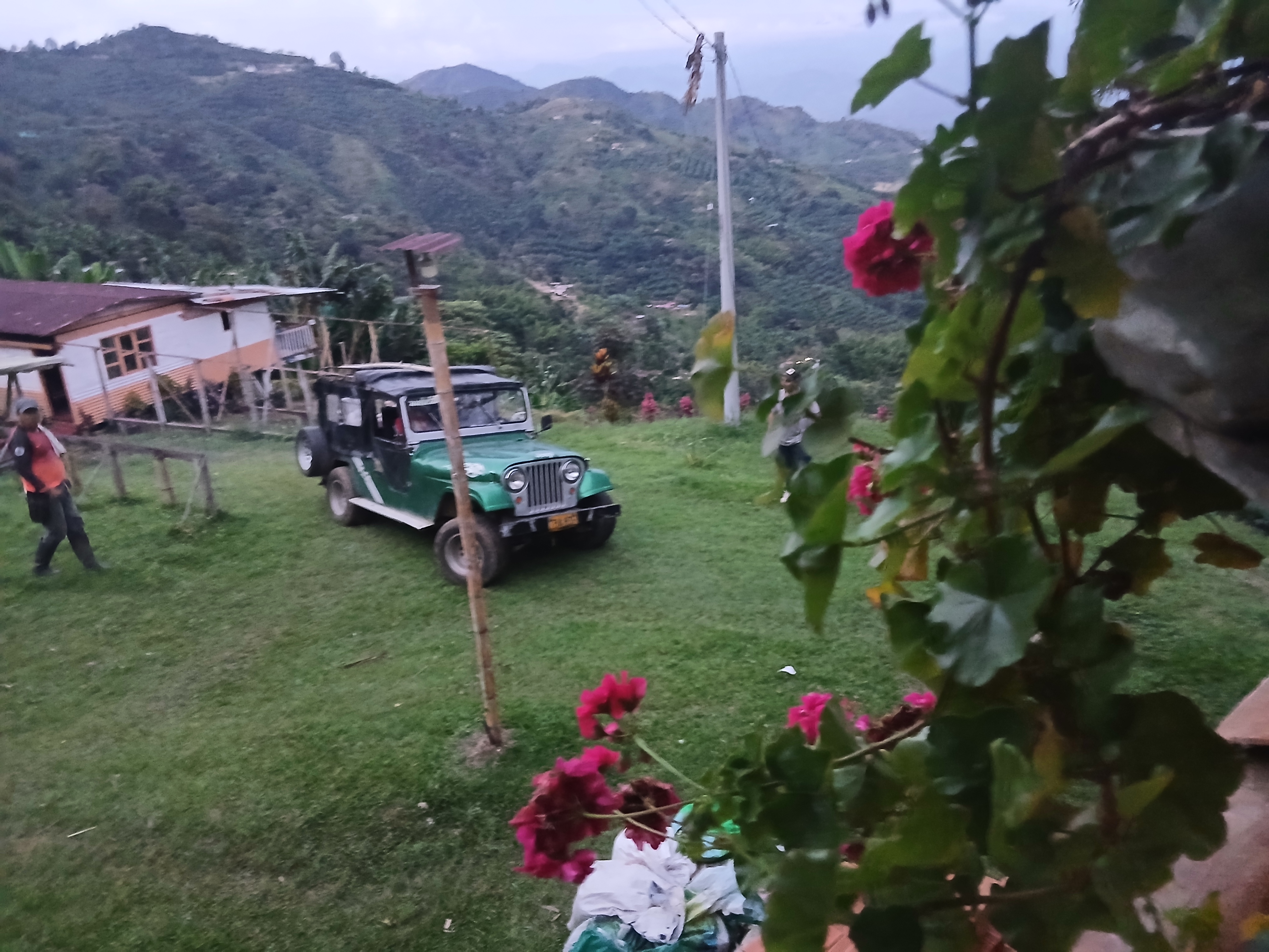 TIERRA ·  2